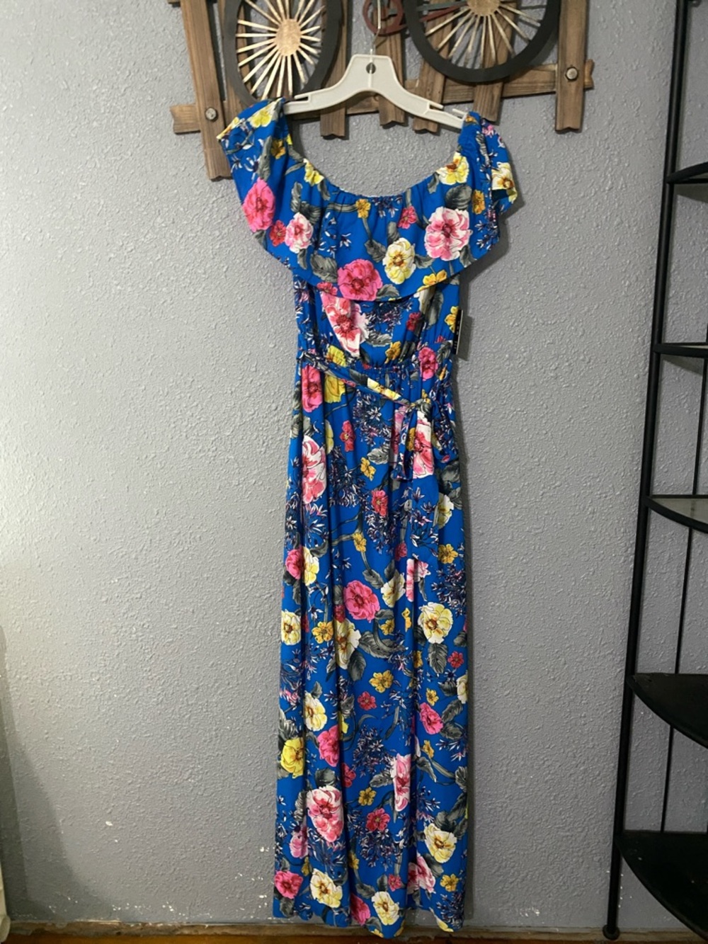 Express NWT XS gorgeous dress